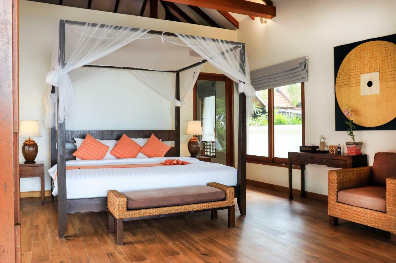 Villa Baan Chao Lay Lipa Noi Esterno foto